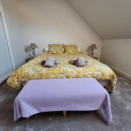 La Chambre Mademoiselle Causeuse Malville エクステリア 写真