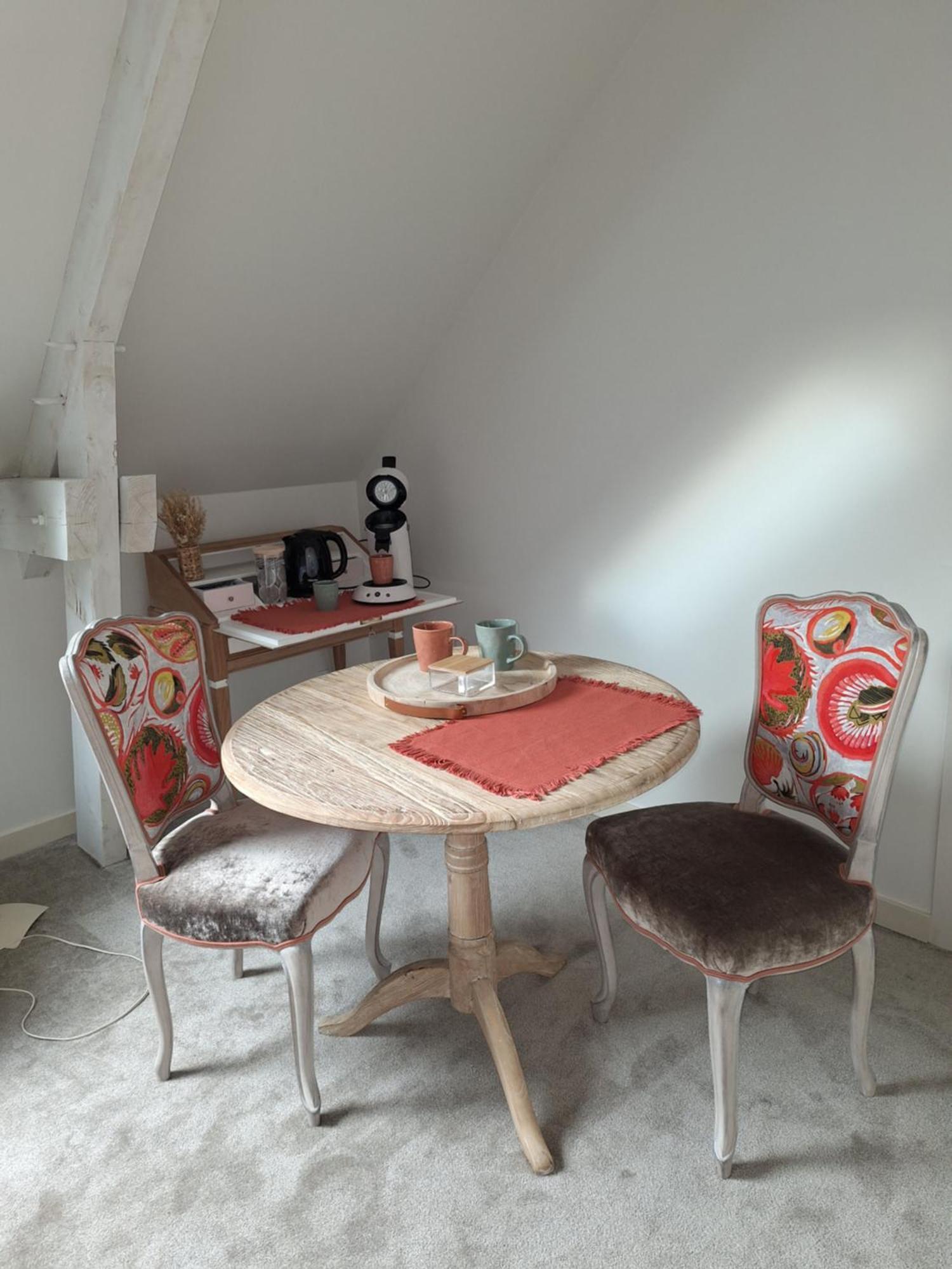 La Chambre Mademoiselle Causeuse Malville エクステリア 写真